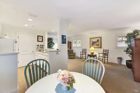 Dining - 4755 Valley End Ln, Fairfield, CA 94534 photo 5 of 5