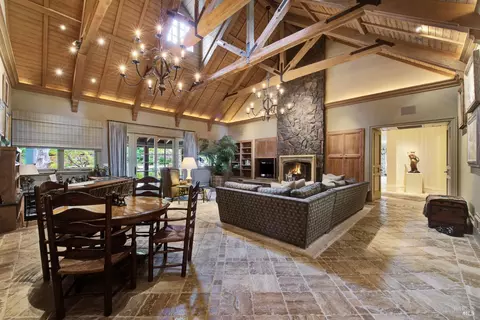 Living - 4755 Valley End Ln, Fairfield, CA 94534 photo 7 of 9