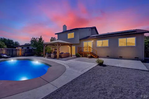 916 Linden Ave, Fairfield, CA 94533