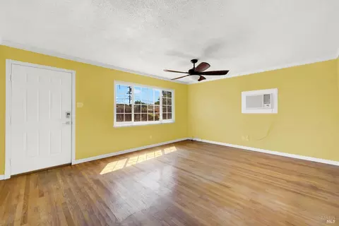 1317 Eisenhower St, Fairfield, CA 94533 photo 5