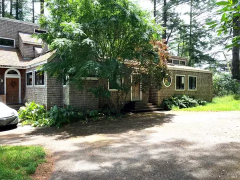 64 Drakes Summit Rd, Inverness, CA 94937