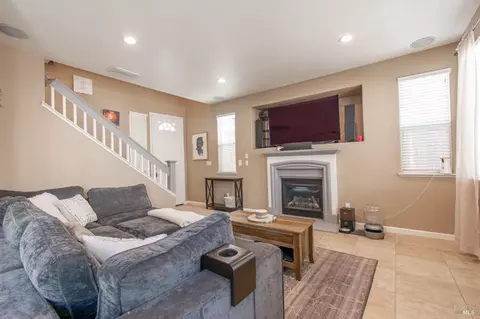 570 Nero Ct, Fairfield, CA 94534 photo 7