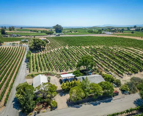 1111 Bayview Ave, Napa, CA 94559 photo 2