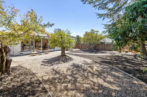 2 Key Largo Cv, Corte Madera, CA 94925 photo 3