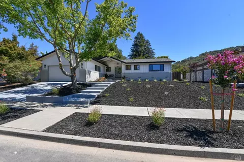 80 Kenwood St, Napa, CA 94558