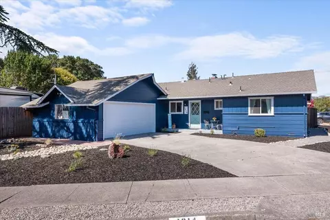 1914 Fallen Leaf Dr, Santa Rosa, CA 95405