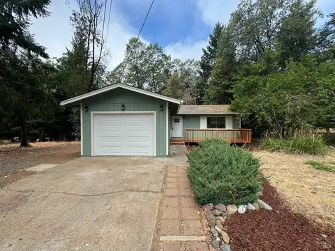 1853 Lupine Dr, Willits, CA 95490
