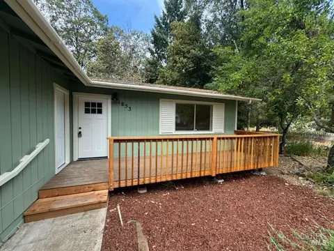 1853 Lupine Dr, Willits, CA 95490 photo 2