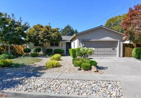 3453 Dover St, Napa, CA 94558