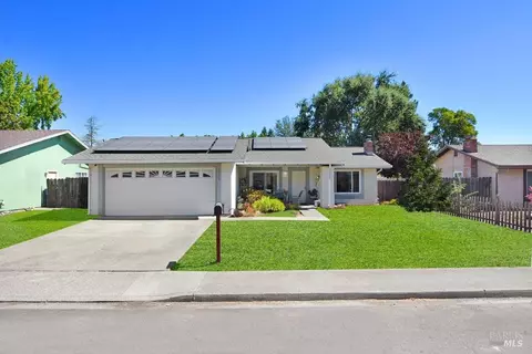 2420 Dena Way, Calistoga, CA 94515