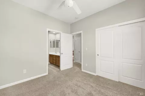 2402 White Dr, Fairfield, CA 94533 photo 31
