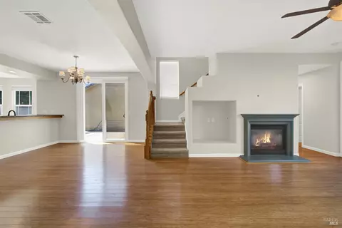2402 White Dr, Fairfield, CA 94533 photo 12