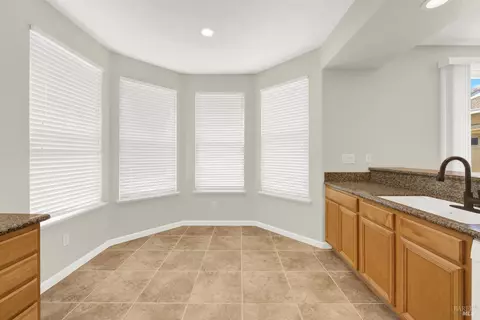 2402 White Dr, Fairfield, CA 94533 photo 22