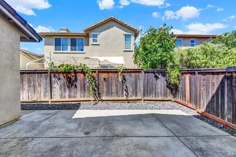 2402 White Dr, Fairfield, CA 94533 photo 48