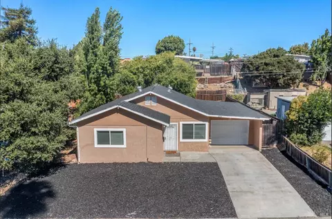 826 Fulton Ave, Vallejo, CA 94591 photo 2
