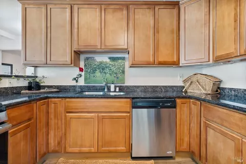 826 Fulton Ave, Vallejo, CA 94591 photo 8