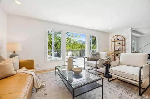 80 Almenar Dr, Greenbrae, CA 94904