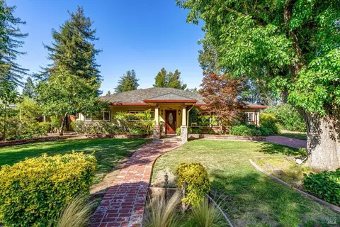 3119 Hermosa Dr, Napa, CA 94558