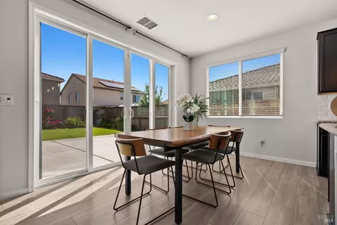 607 Blake Rd, Vacaville, CA 95687 photo 7