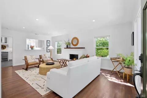 6 Meadowcroft Dr, San Anselmo, CA 94960