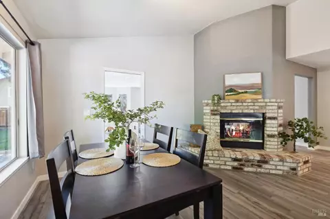 352 Biggs Ct, Windsor, CA 95492 photo 12
