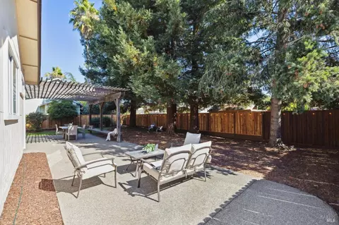 352 Biggs Ct, Windsor, CA 95492 photo 23