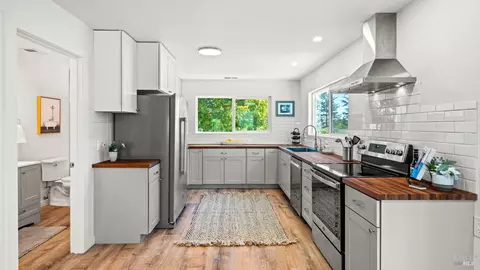 Kitchen - 1286 Sexton Rd, Sebastopol, CA 95472 photo 1 of 4