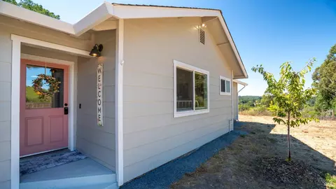 Exterior - 1286 Sexton Rd, Sebastopol, CA 95472 photo 6 of 27