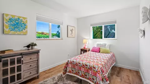 Bedroom - 1286 Sexton Rd, Sebastopol, CA 95472 photo 1 of 5