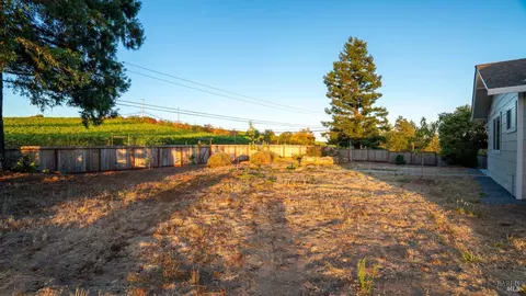 Exterior - 1286 Sexton Rd, Sebastopol, CA 95472 photo 14 of 27