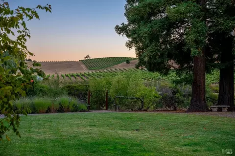 1033 Stonebridge Dr, Napa, CA 94558 photo 62