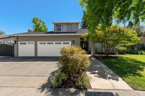 1033 Stonebridge Dr, Napa, CA 94558 photo 5