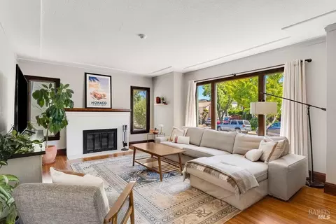 1815 Cambridge Dr, Alameda, CA 94501 photo 4