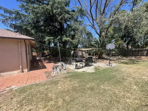 561 E D St, Dixon, CA 95620 photo 34