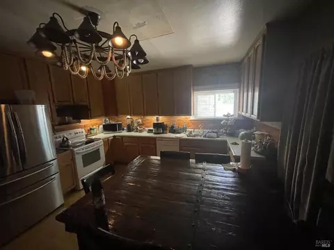 561 E D St, Dixon, CA 95620 photo 18