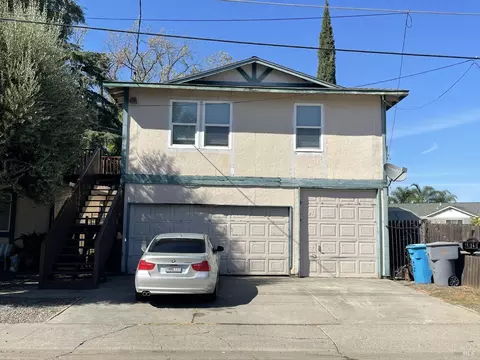 561 E D St, Dixon, CA 95620 photo 3