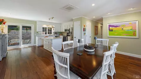26660 River Rd, Cloverdale, CA 95425 photo 5