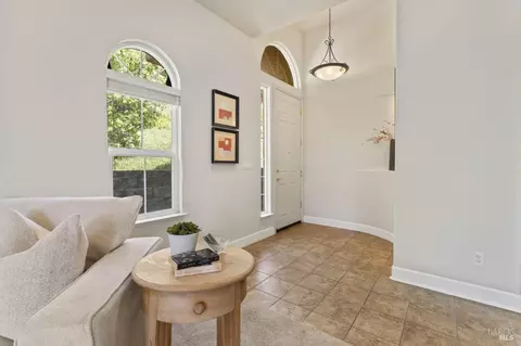 8016 Vertine Ct, Vallejo, CA 94591 photo 5