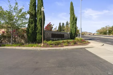 8016 Vertine Ct, Vallejo, CA 94591 photo 31