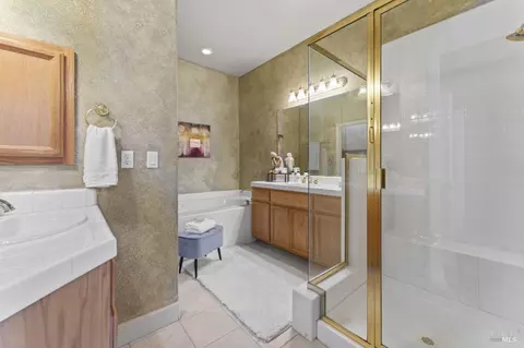 8016 Vertine Ct, Vallejo, CA 94591 photo 22