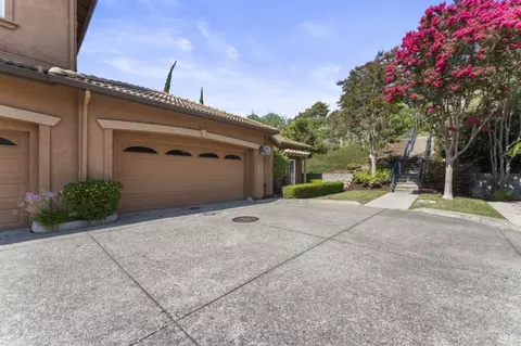 8016 Vertine Ct, Vallejo, CA 94591 photo 3