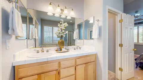 7825 Carano Way, Windsor, CA 95492 photo 26