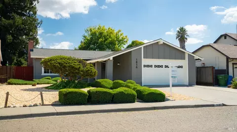 1416 Pheasant Dr, Petaluma, CA 94954