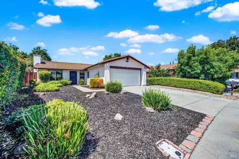 Exterior - 193 Diamond Ct, Fairfield, CA 94533 photo 3 of 25