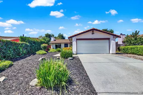 Exterior - 193 Diamond Ct, Fairfield, CA 94533 photo 4 of 25
