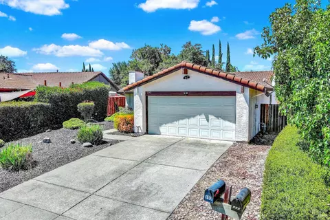 Exterior - 193 Diamond Ct, Fairfield, CA 94533 photo 1 of 25