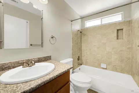 Bath - 193 Diamond Ct, Fairfield, CA 94533 photo 1 of 3