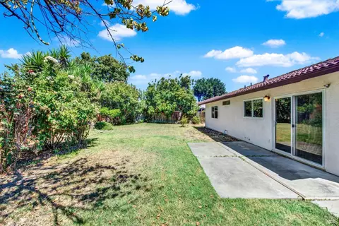Exterior - 193 Diamond Ct, Fairfield, CA 94533 photo 14 of 25