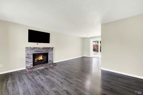 Living - 193 Diamond Ct, Fairfield, CA 94533 photo 1 of 8