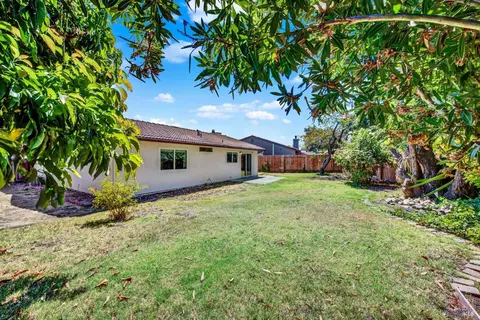 Exterior - 193 Diamond Ct, Fairfield, CA 94533 photo 19 of 25